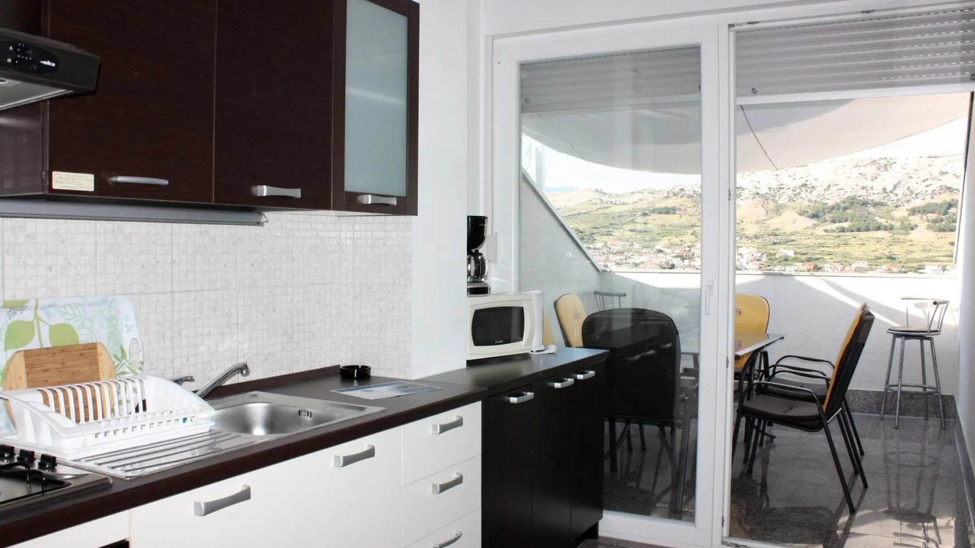 Apartments Sv. Jelena 2 Паг