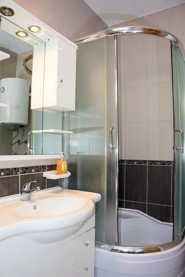 Apartments Sv. Jelena 2 Паг